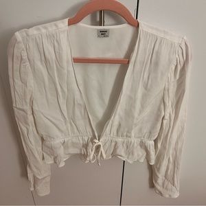Aritzia Sunday Best size S long sleeve open front top